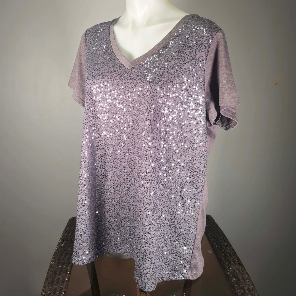 EUC Sequin Embellished V-Neck Top - grey 2x